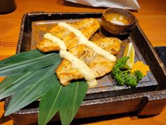 黄油香煎三文鱼-文三酒肆自助放题(新街口友谊广场店)