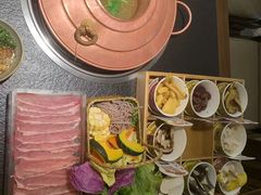 -菌自由丨野生菌火锅特色庭院餐厅(丽江古城店)