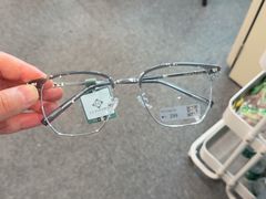 -Eziwish眼镜·蔡司授权店