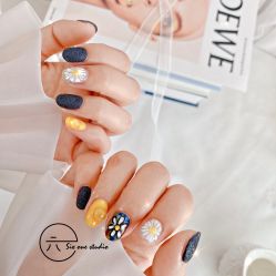 -SixOne六一日式美甲美睫