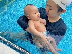 -嘻游纪儿童游泳课程中心(红博中央公园店)