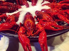 -虾弄弄海派小龙虾·牛羊蝎子火锅