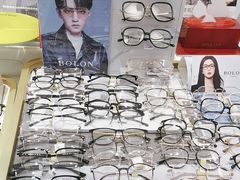 -美式眼镜·授权蔡司.依视路.尼康.豪雅.明月(人民广场店)