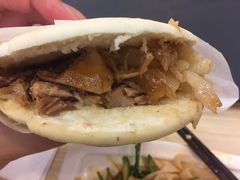 优质腿肉夹馍-魏家凉皮(曼哈顿店)