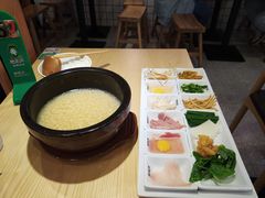 传统过桥米线-蒙自源米线大王(昆明站店)