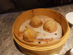 蟹黄小笼包-悦秀·高级粤菜
