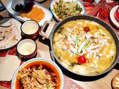 -山城外·非遗酸菜鱼(蜀都万达店)