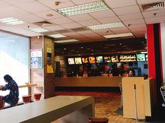 -麦当劳(新城市广场店)