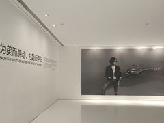 -罗红摄影艺术馆