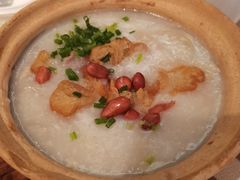 -新大咀港式茶餐厅(宝山万达店)