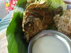 -曼听小寨岩香宰傣家美食城(勐海路店)