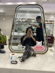 -镁连社·美联社
