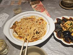 -肥肥虾庄·金牌油焖大虾(沙湖店)