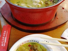 -周鱼小馆石锅酸菜鱼(活力汇店)