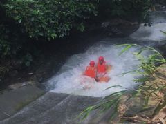 -碧水峡漂流