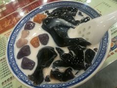 -赵记传承特色牛奶甜品(泉城广场店)