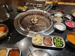 -韩烧牛中牛·甄选黑牛烤肉(黑金店)