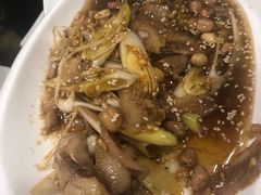 -石磨豆花家常菜·牦牛排土火锅
