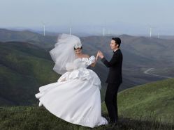 -至臻微拉婚纱摄影