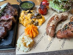 -Mark&Mars Restaurant