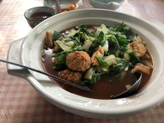 青菜烧肉圆-吉事利茶餐厅