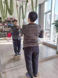 -小黑裙瑜伽·普拉提