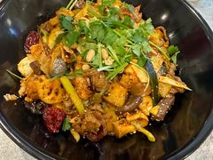 -川山城麻辣香锅(鼎汇美食城店)