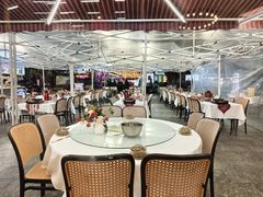 -刘姐啤酒鱼民族演艺餐厅(西街总店)