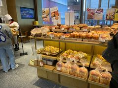 面包甜点陈列柜-西村叔叔的店·面包·甜品·蛋糕(崂山丽达店)