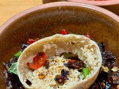 -苗阿哥酸汤牛肉火锅(体育场店)