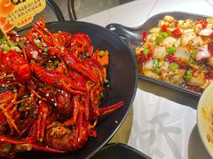 -巴厘龙虾·榜首油焖大虾(音乐学院·沿江酒馆店)
