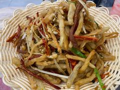 -江城燕子大排档(江汉路步行街店)