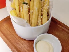 -阿妮叶李(光谷世界城店)