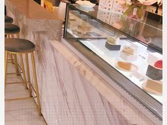 -Fridi Patisserie Cafe