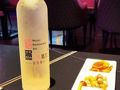 -粉墨特色菜·烧烤音乐酒馆