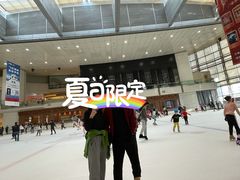 -冰纷万象滑冰场(深圳万象城店)