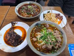 -丁丁猫重庆小面(徐州路店)