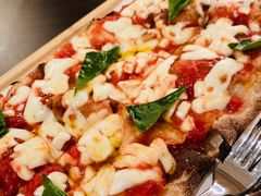 -卡佩罗意大利餐厅及酒吧Al Cappello Trattoria