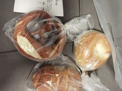 -沁屋面包店(人民东路店)