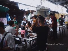 -Kha Mu Charoensang(Silom)
