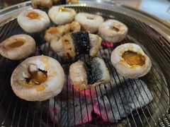 -围炉肉舍•炭烤活鳗•丹东海鲜烤肉(步行街店)