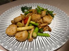 烧汁白玉菇炒带子-尚一汤·粤菜海鲜(环球港店)