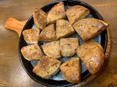 料理烤特色火烧-老东镇啤酒屋海鲜加工·蒸汽海鲜·海鲜烧烤(台东店)