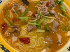 -粉小主·贵州酸汤牛肉粉(南京仙林金鹰店)