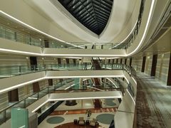 -上海滴水湖皇冠假日酒店