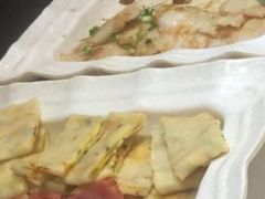 鸡蛋饼-泉福居酱骨头自助广场(南大街商业步行街店)