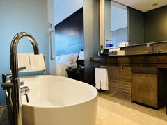 -广州天河希尔顿酒店