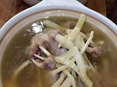 -芦茨金富饭庄·25年老字号·专做稻草鸡