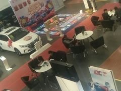 -弘仁宝佳比亚迪4S店(宝山旗舰店)