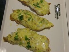 -HIHE Bistro·Oyster Bar(华熙live店)